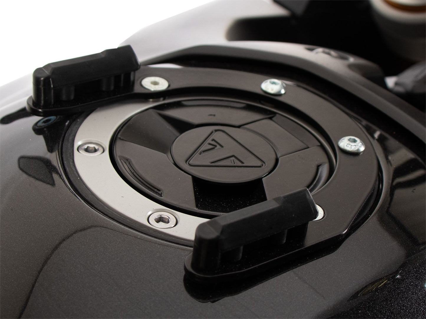 Hepco & Becker Tankring BASIC incl. fastener for tankbag for Triumph Tiger 900 GT / Pro (2024-)