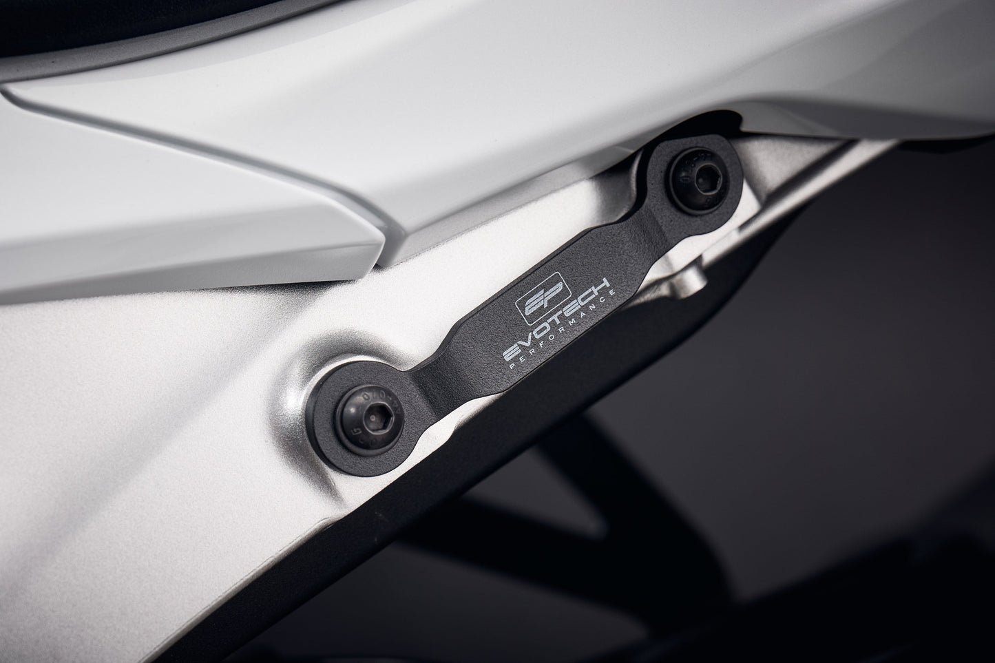 Evotech Kawasaki ZX6R Performance Pillion Footpeg Blanking Plate (2019 - 2021)