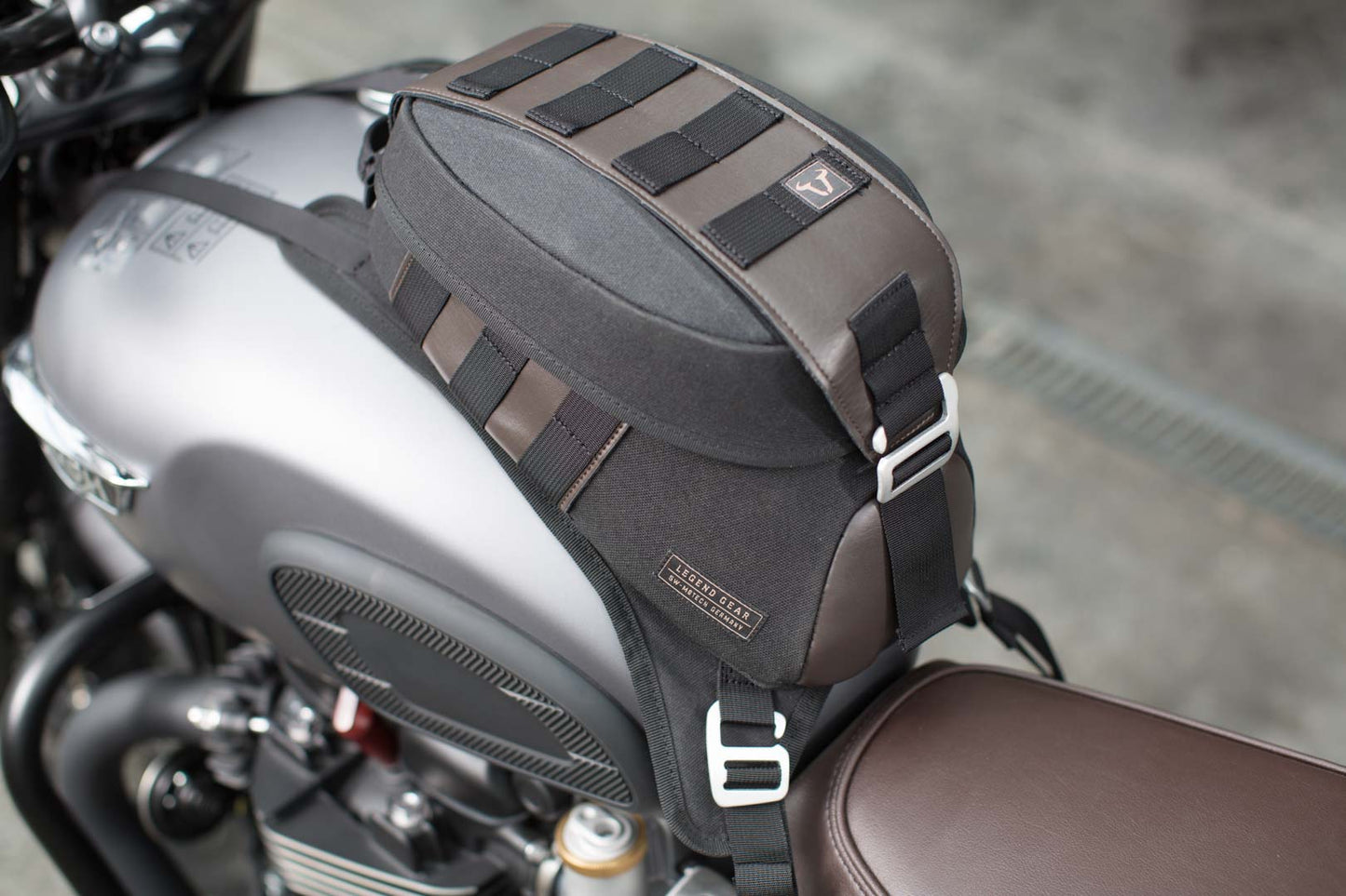 SW-Motech Legend Gear strap tank bag LT2