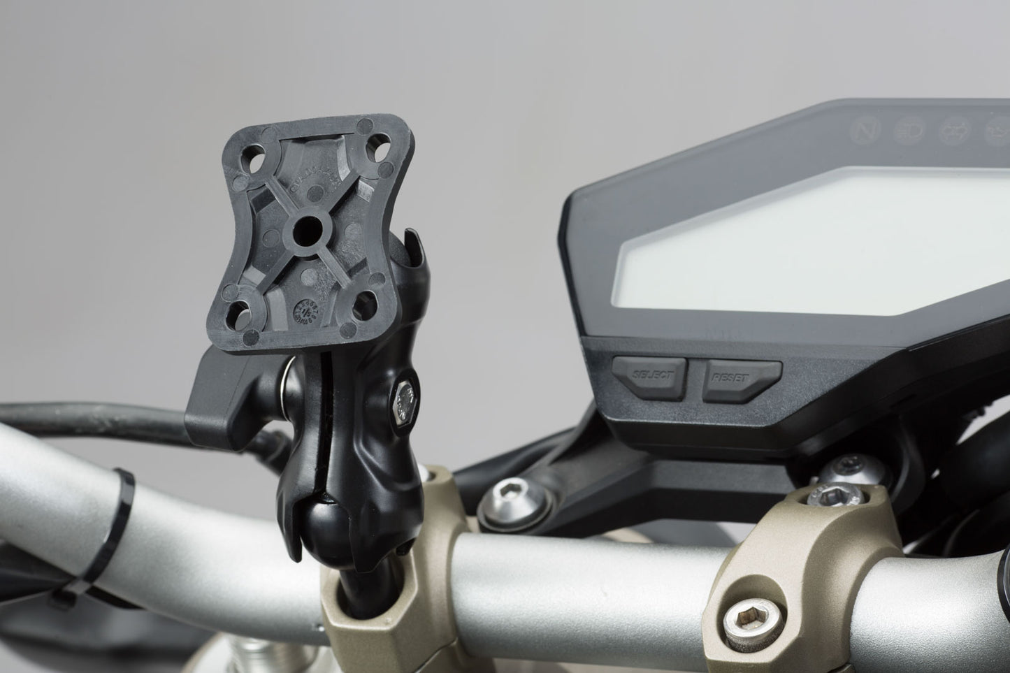 GPS mount for M8 thread
