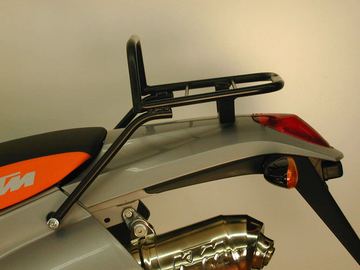 Hepco & Becker Topcase carrier tube-type black for KTM LC4 400 (1999-2001) / 620 (1999-2001) / 640/Adventure (1999-2007)