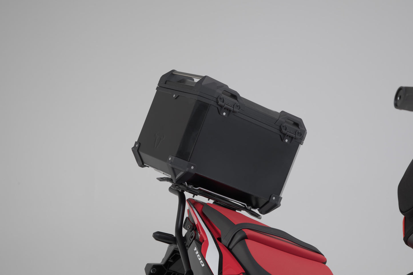 SW-Motech TRAX ADV top case system