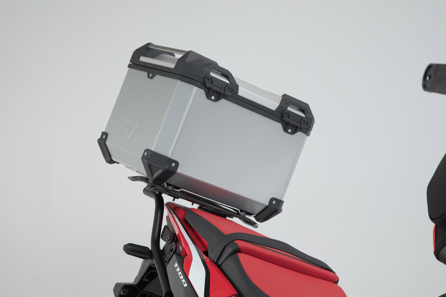 SW-Motech TRAX ADV top case system