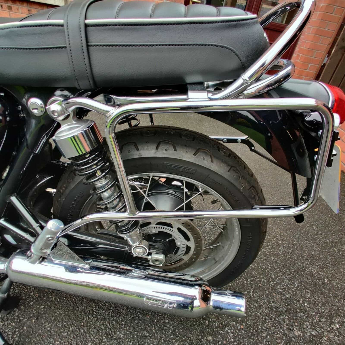 Hepco & Becker Sidecarrier permanent mounted chrome for Triumph Bonneville T 100/Black (2017-2025)