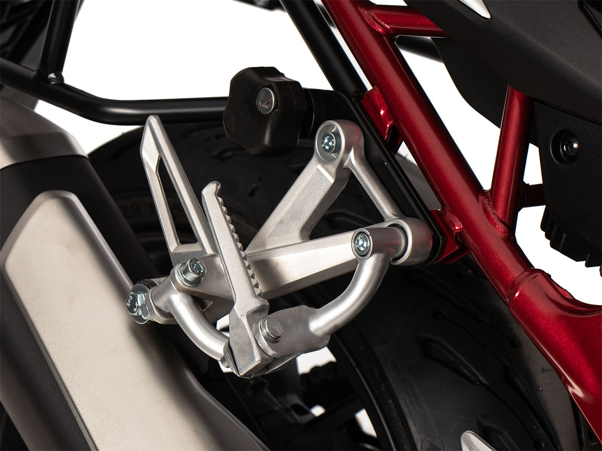 Hepco & Becker Pillion footrest lowering kit for Honda CB 750 Hornet (2023-)