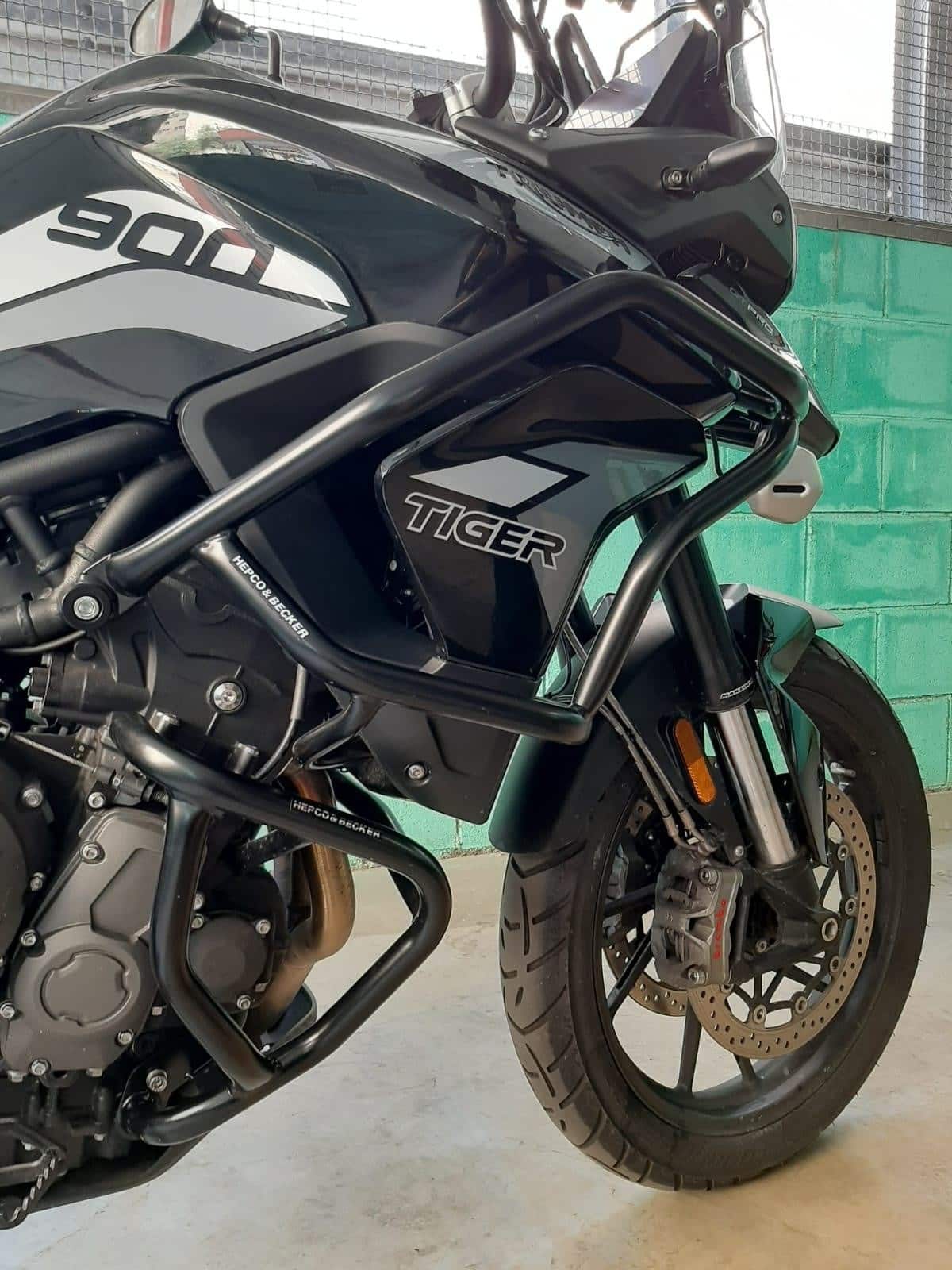 Hepco & Becker Tankguard "Solid" black for Triumph Tiger 850 Sport (2021-)