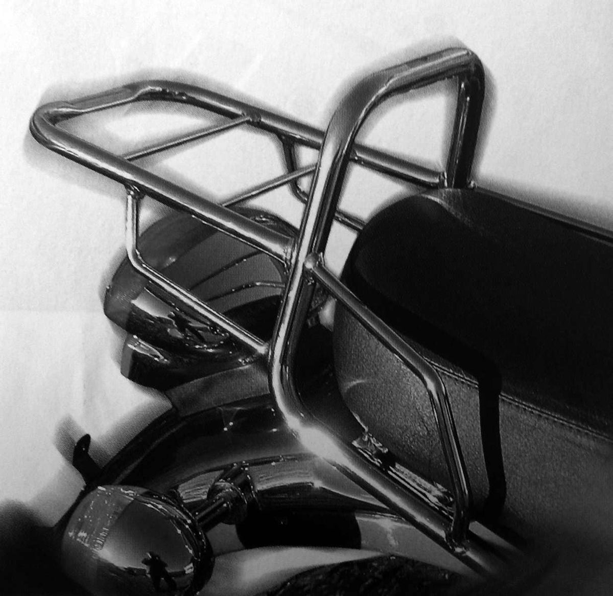 Hepco & Becker Topcase carrier tube-type chrome for Triumph Thunderbird Sport (2000-2004)