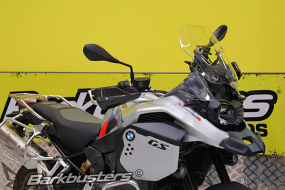 Barkbusters Hardware Kit - Two Point Mount:   
BMW F 900 GS / BMW F 900 GS ADVENTURE / F 900 GS ADVENTURE RIDE PRO  / F 900 GS ENDURO (2024-)