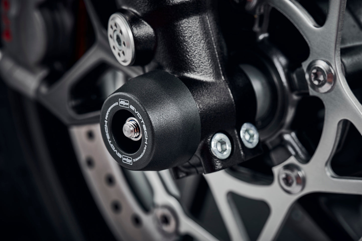 Evotech Front Spindle Bobbins - Triumph Street Triple R (2020-2022)