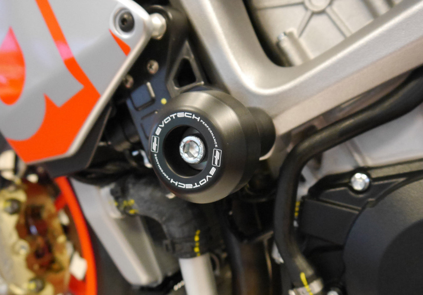 Evotech Crash Bobbins - Aprilia Tuono V4 (2011 - 2014)