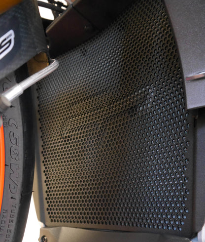 Evotech Radiator Guard - Aprilia Tuono V4 1100 RR (2015-2016)
