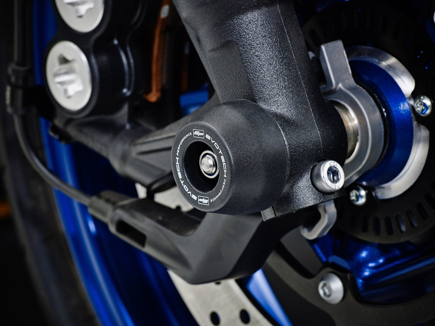 Evotech Front Spindle Bobbins - Yamaha FZ-09 (2017-2020)