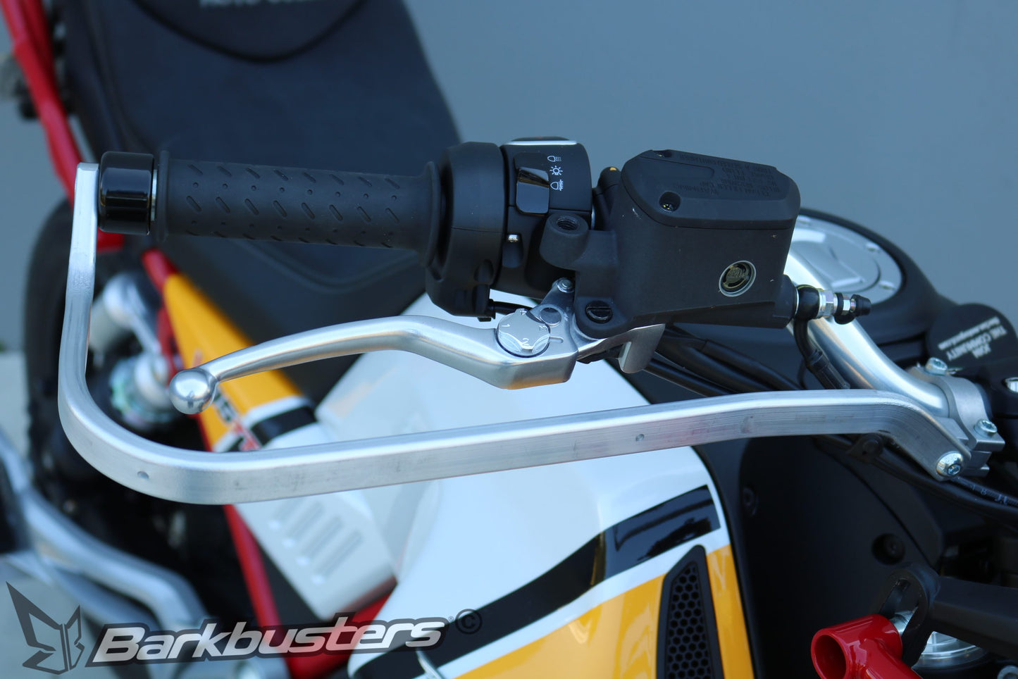 Barkbusters Hardware Kit - Two Point Mount: 
MOTO GUZZI V85TT ('19 on) & V85TT TRAVEL ('20 on)