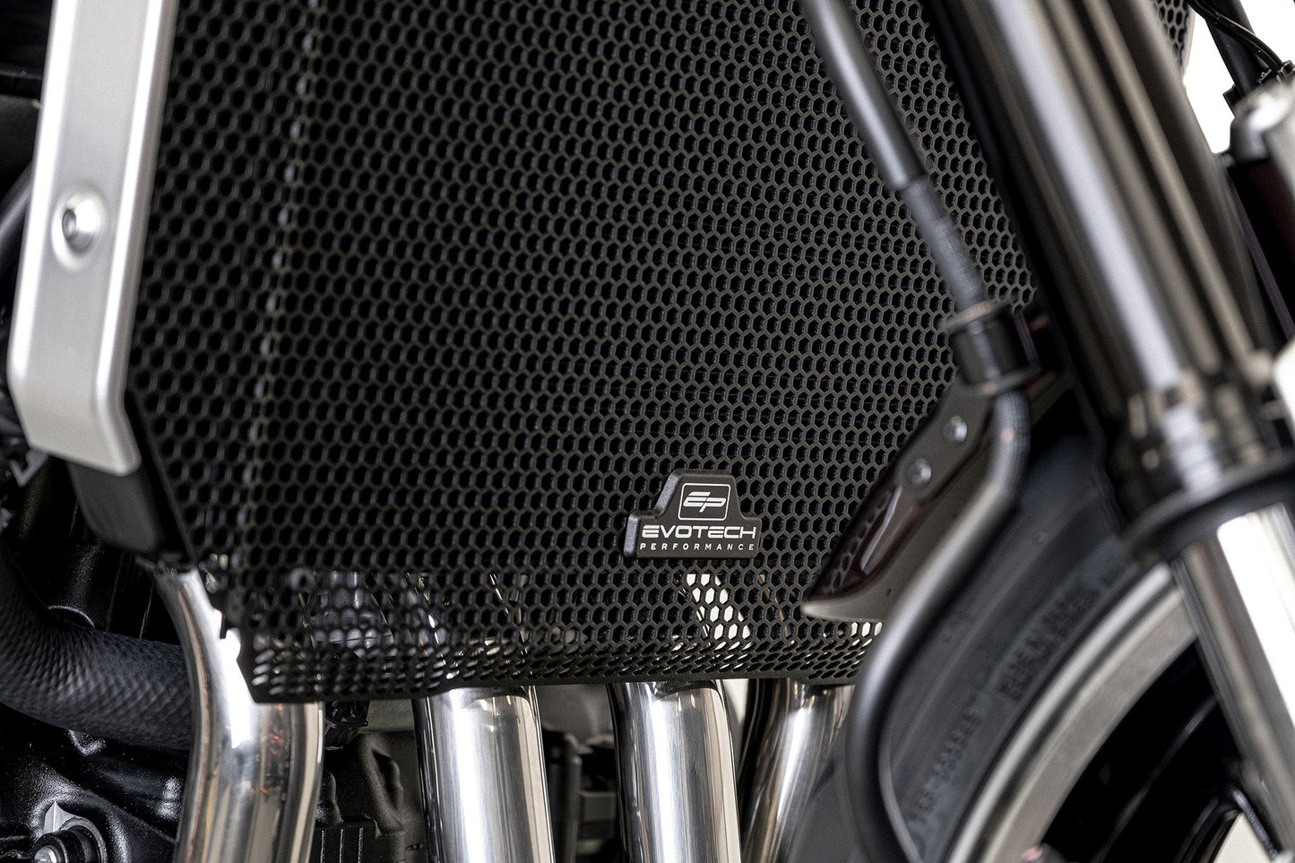 Evotech Radiator Guard - Kawasaki Z900RS (2021 - 2025)