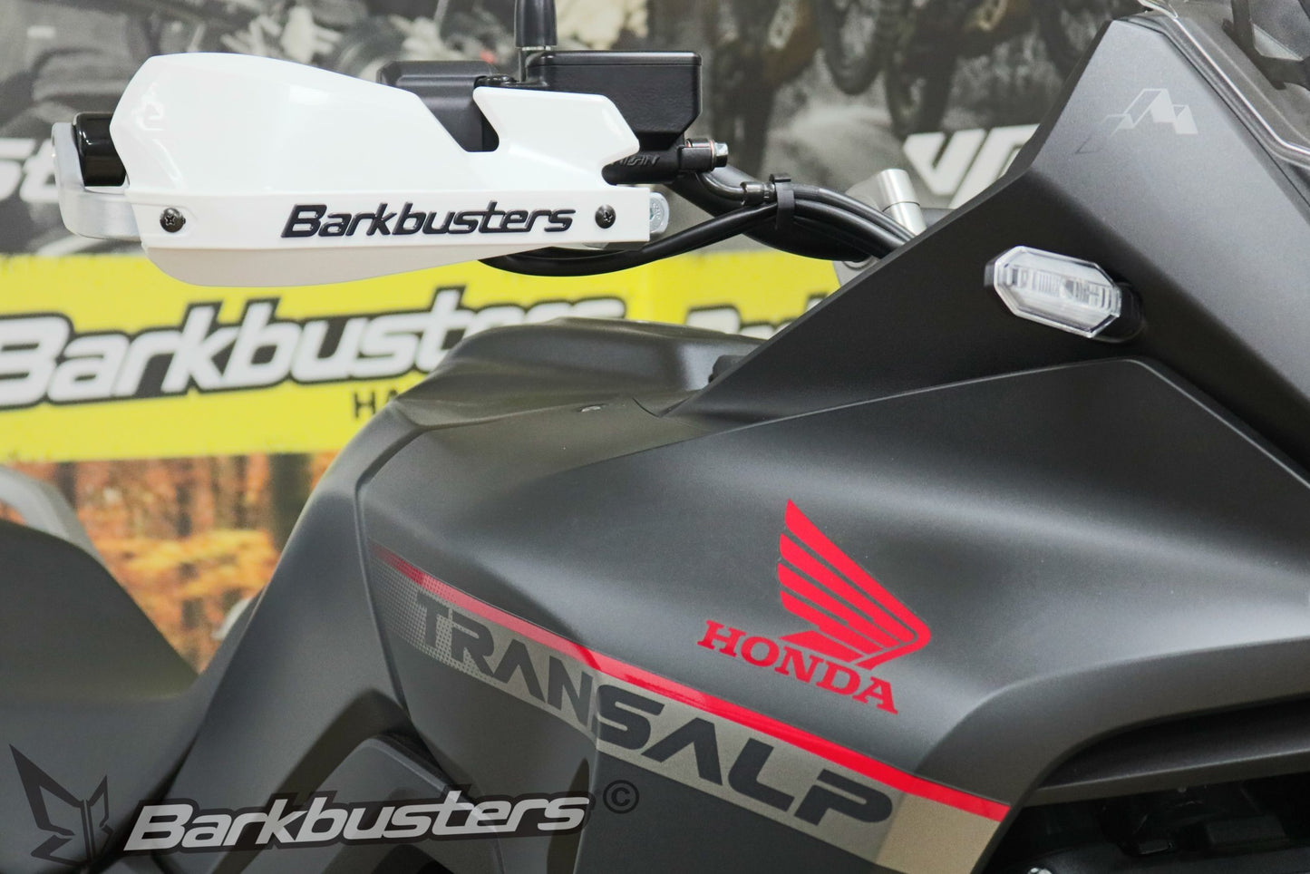 Barkbusters Hardware Kit - Two Point Mount 
HONDA XL 750 Transalp ('2023-)