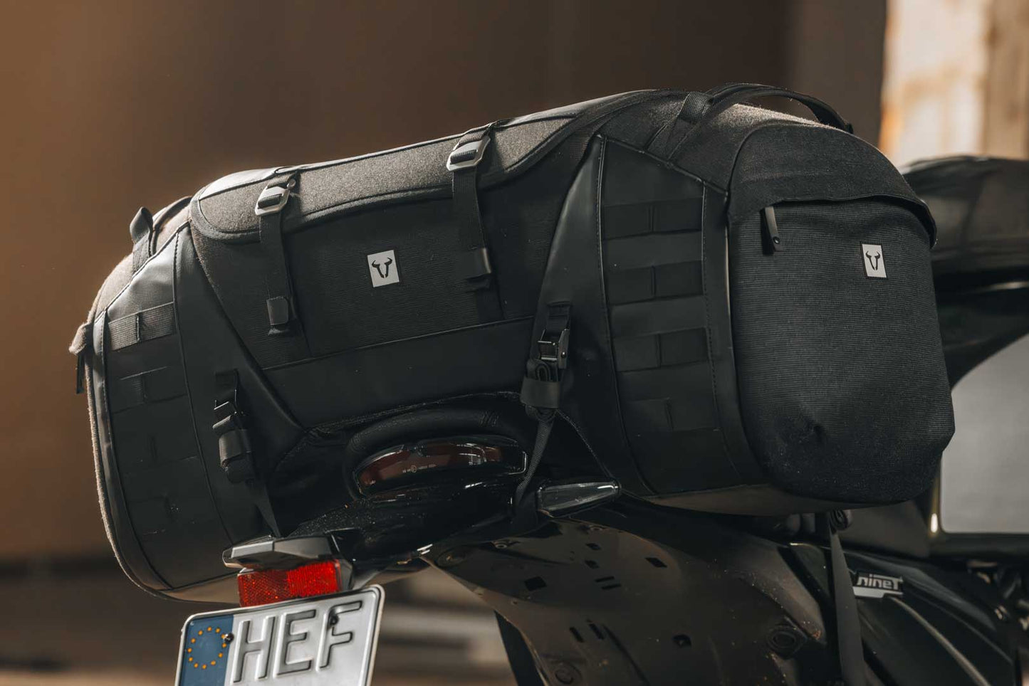 SW-Motech Legend Gear tail bag LR5