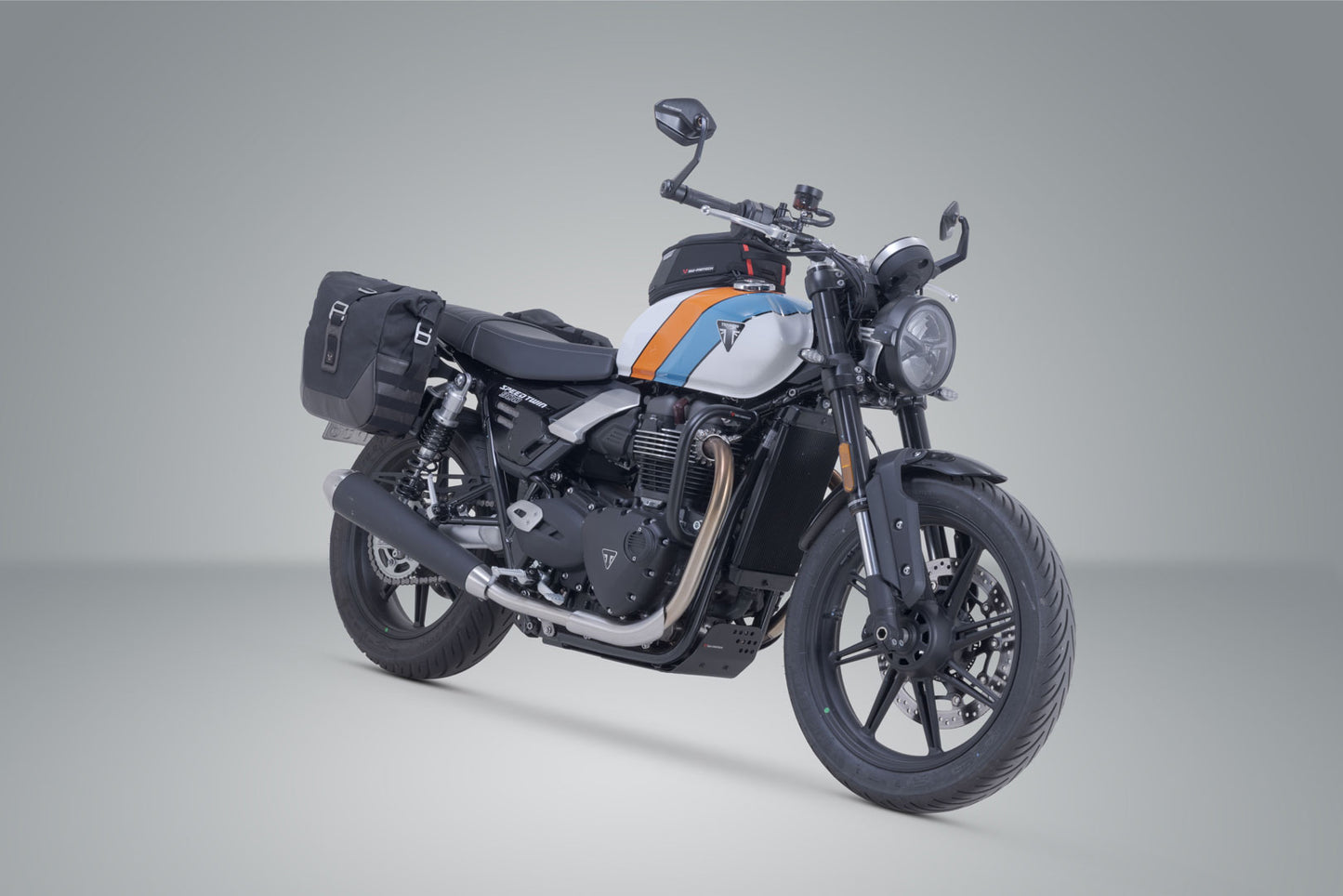 SW-Motech Legend Gear side bag system LC