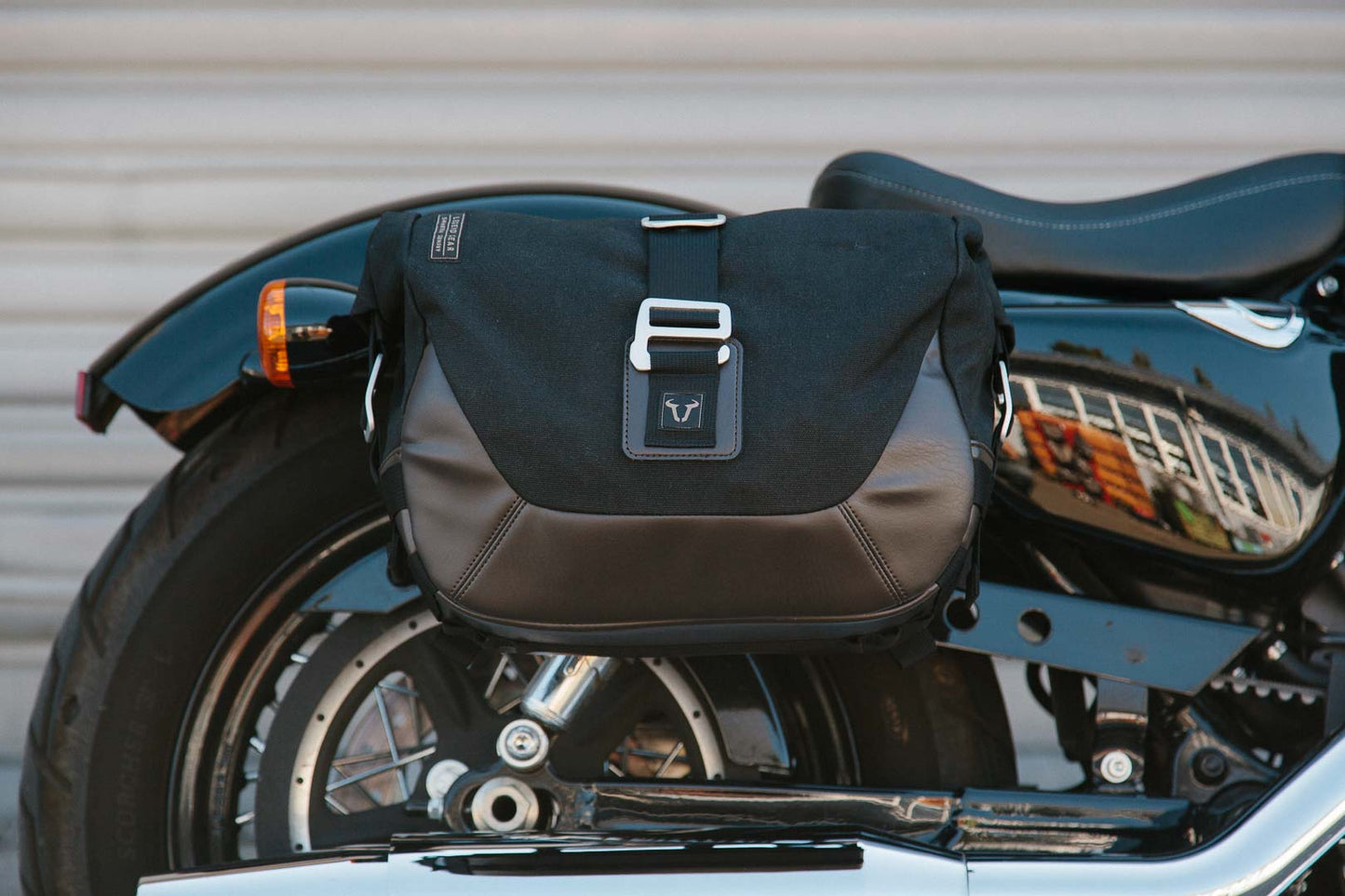 SW-Motech Legend Gear side bag system LC