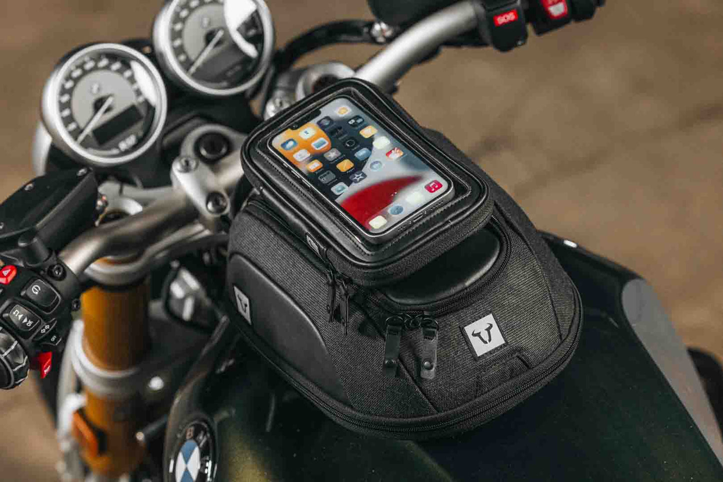 SW-Motech Legend Gear smartphone bag LA11