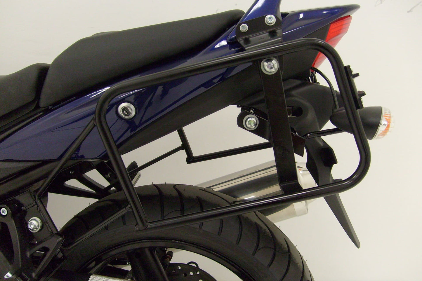 Hepco & Becker Sidecarrier Lock-it black for Suzuki GSF 650 S Bandit ABS (2009-2011) / GSF 1250 ABS (2010-2014) (with black pillion foot rests)