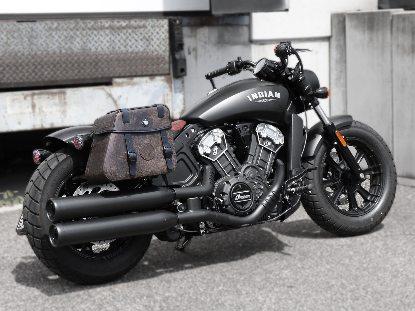 Hepco & Becker Leatherbag tube carrier Cutout for Indian Scout Bobber / Sixty / Twenty / Rogue (2017-2024)