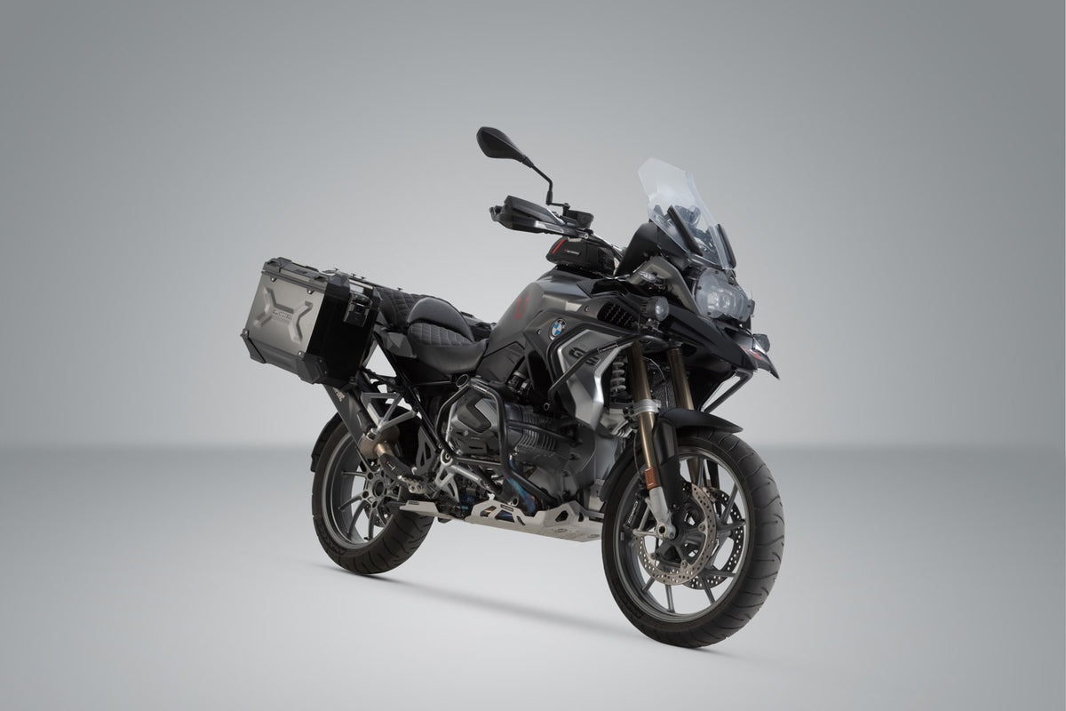 SW-Motech TRAX ADV aluminum case system + Akrapovic