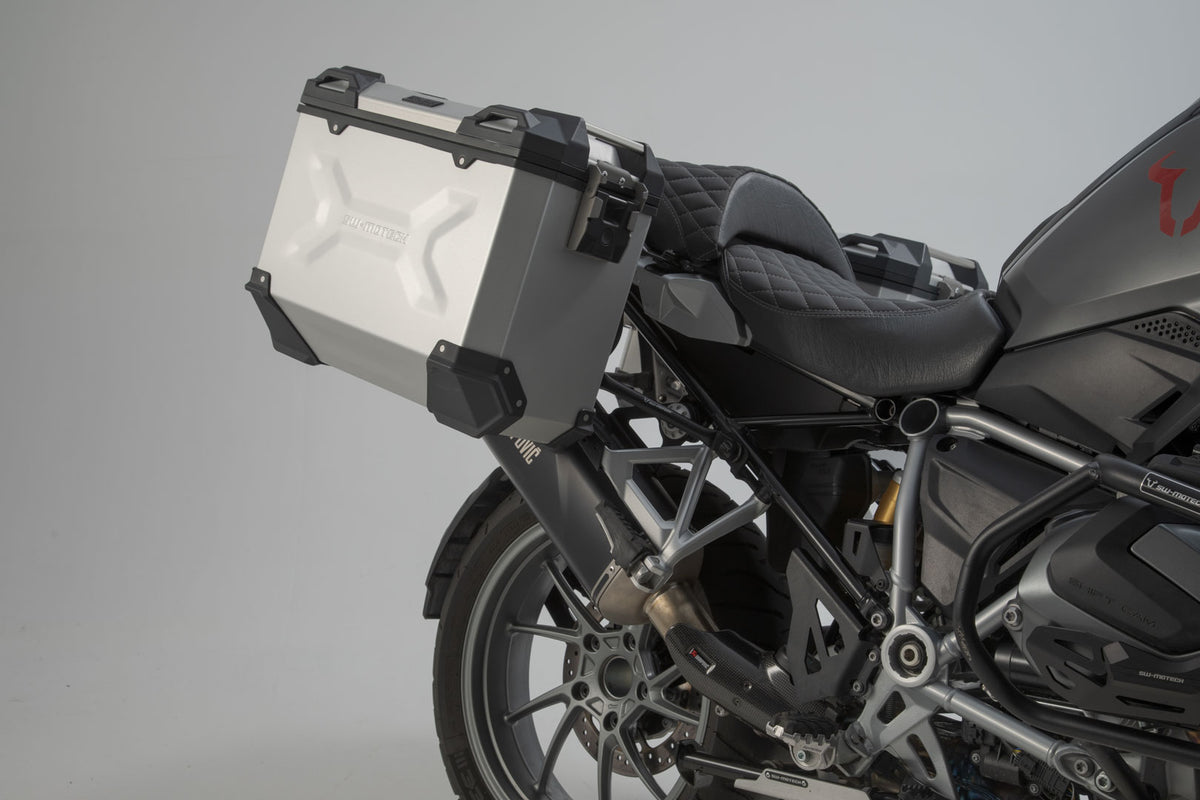 SW-Motech TRAX ADV aluminum case system + Akrapovic