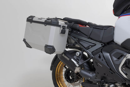 SW-Motech TRAX ADV aluminium case system + Akrapovic