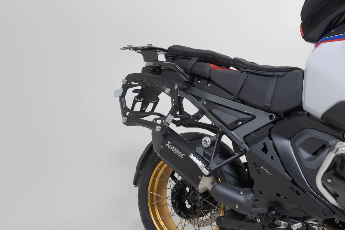 SW-Motech TRAX ADV aluminium case system + Akrapovic