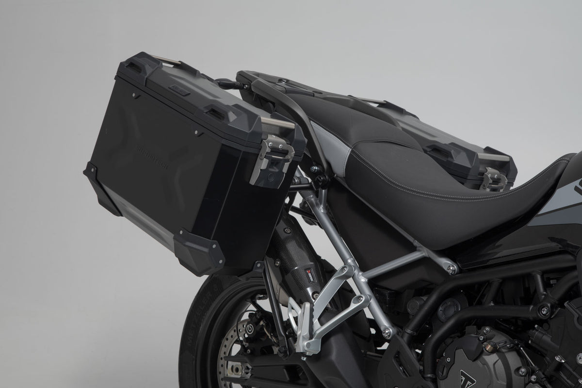 SW-Motech TRAX ADV aluminum case system + Akrapovic