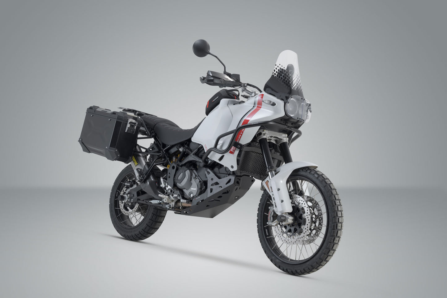 SW-Motech TRAX ADV aluminum case system US model