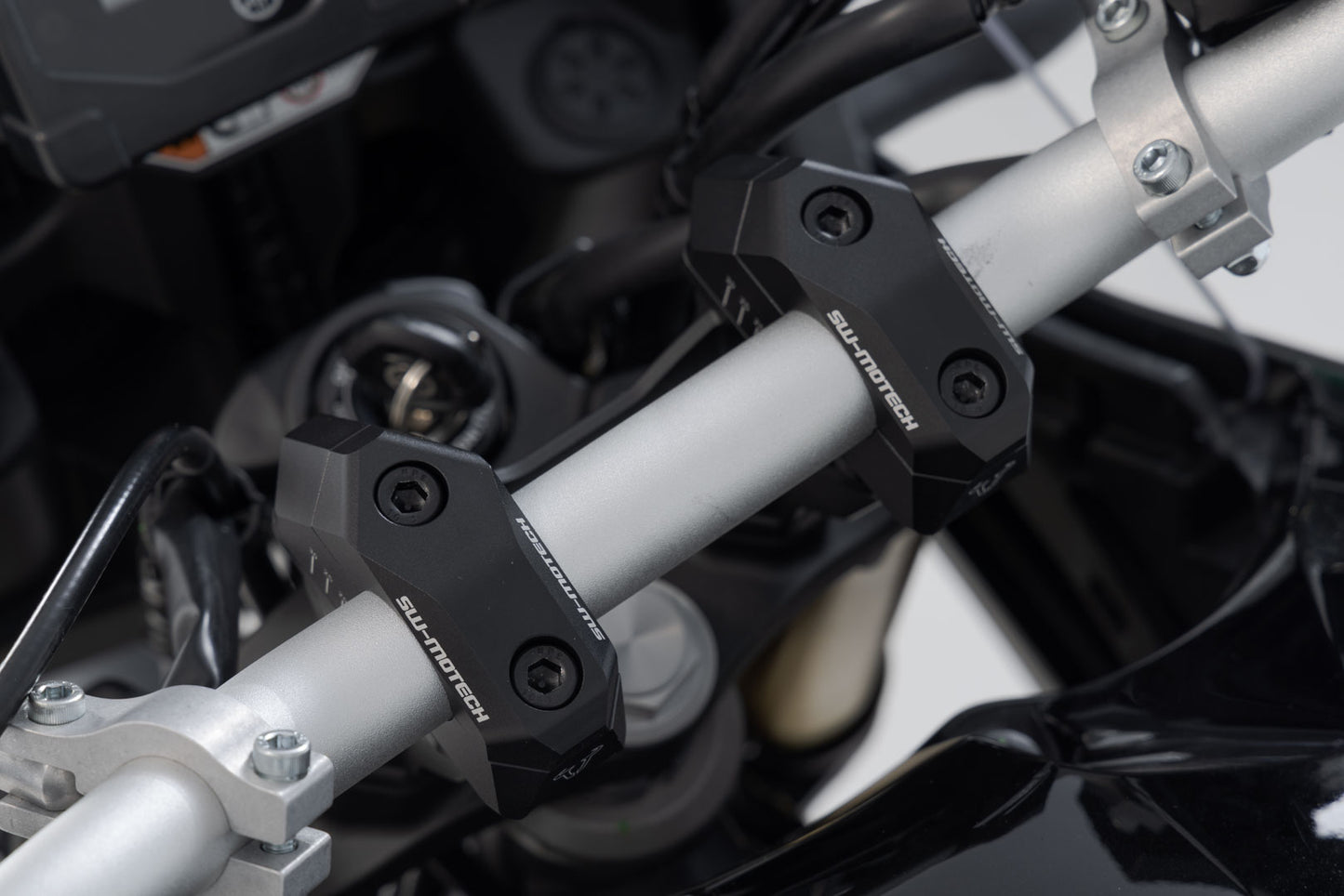 SW-Motech Bar back variable for Ø28 handlebars