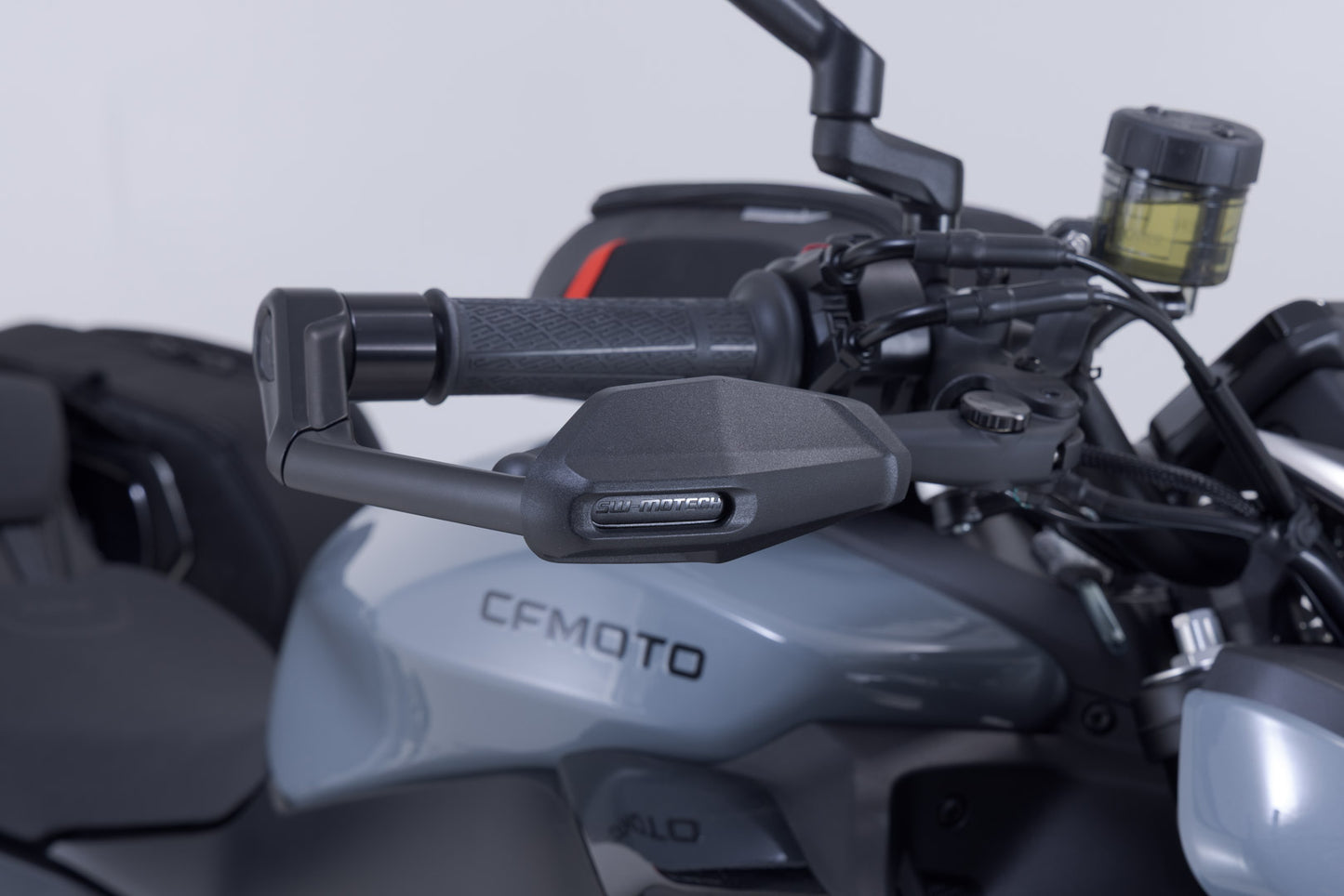 SW-Motech Lever guards with wind protection
